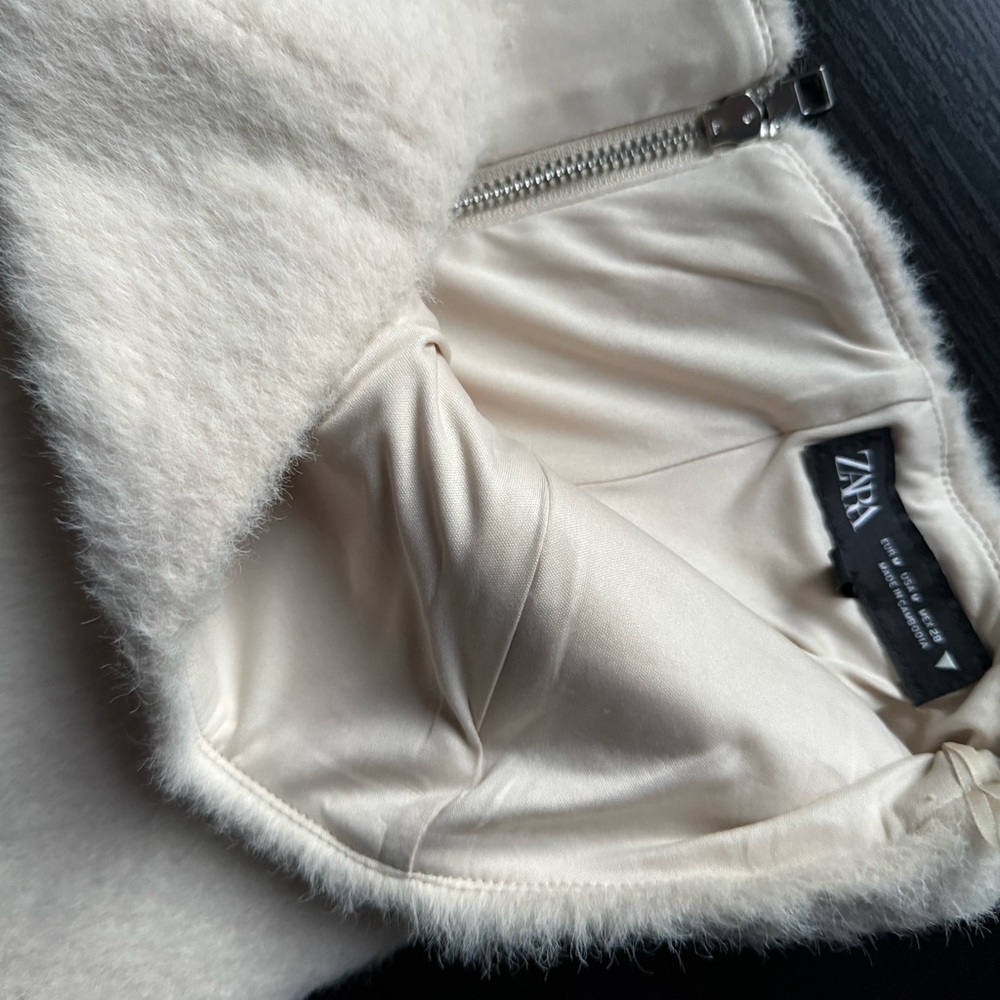 Zara Strapless Tube Top M Beige Fuzzy Teddy Faux Fur Y2K Going Out Top - Picture 3 of 5